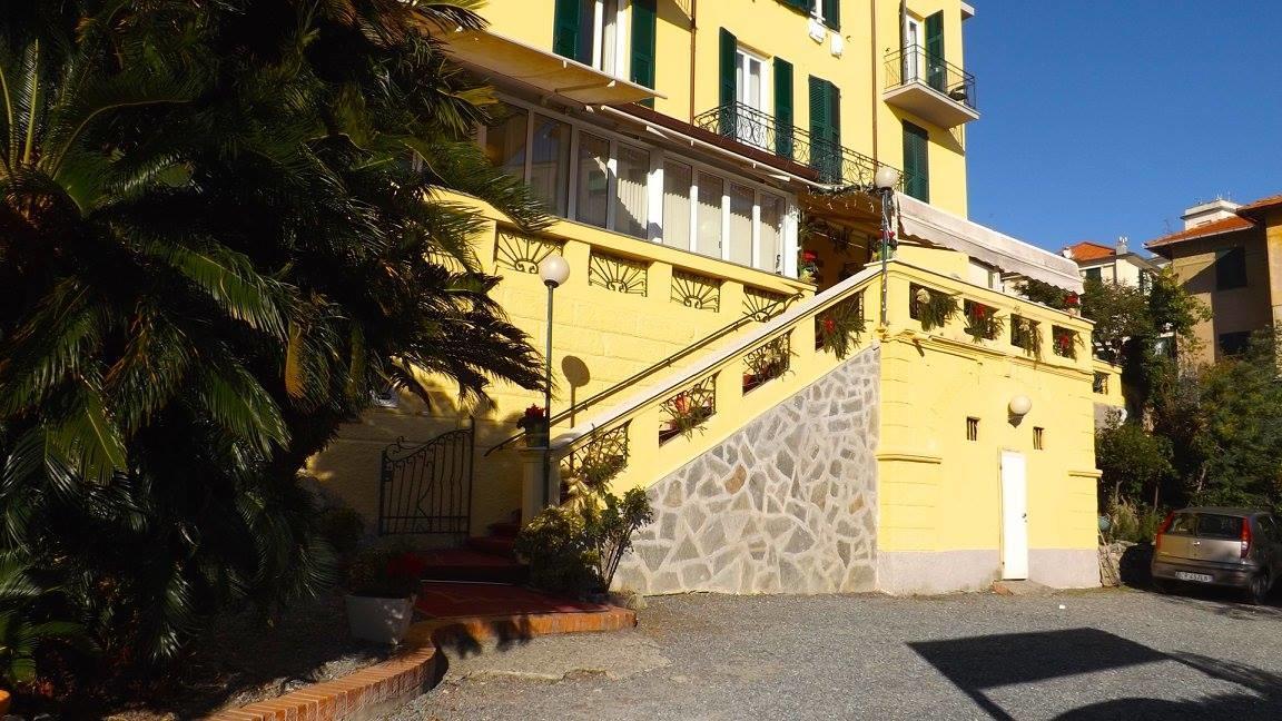 Hotel Azzurro Varazze Kültér fotó