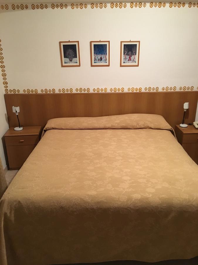 Hotel Azzurro Varazze Kültér fotó