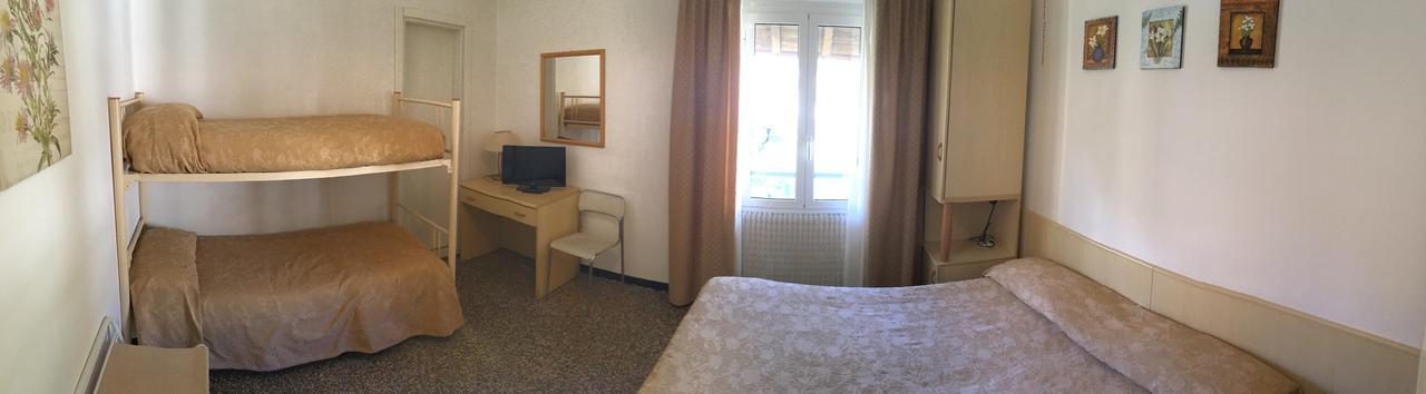 Hotel Azzurro Varazze Kültér fotó